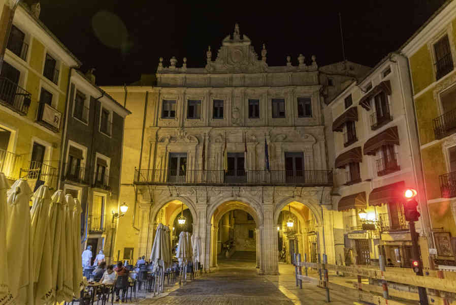 Cuenca 069 - plaza Mayor - Ayuntamiento.jpg